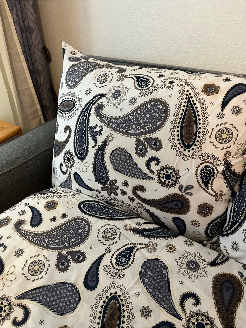 Classic IKEA Paisley Pattern Pillow/Cover in Navy and Beige(Q)
